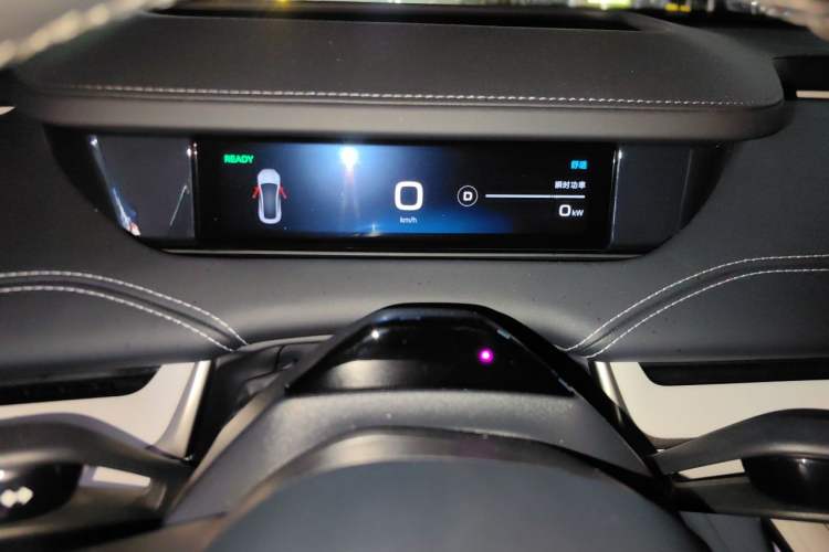 Used Xiaomi Auto SU7 2024 Four-Wheel Drive Ultra-Long Range Advanced Intelligent Driving Max Edition Instrument Cluster