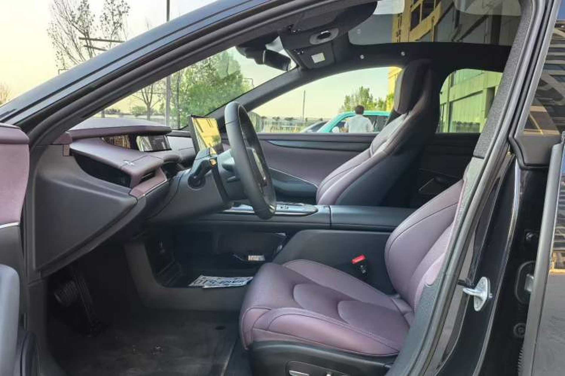 Used Xiaomi Auto SU7 2024 Rear-Drive Ultra-Long Range Advanced Pro-Level Intelligent Driving Version Interior 1