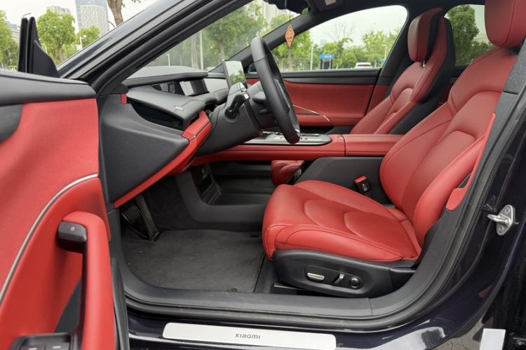 Used Xiaomi Auto SU7 2024 Rear-Drive Standard Founder Edition Interior 2