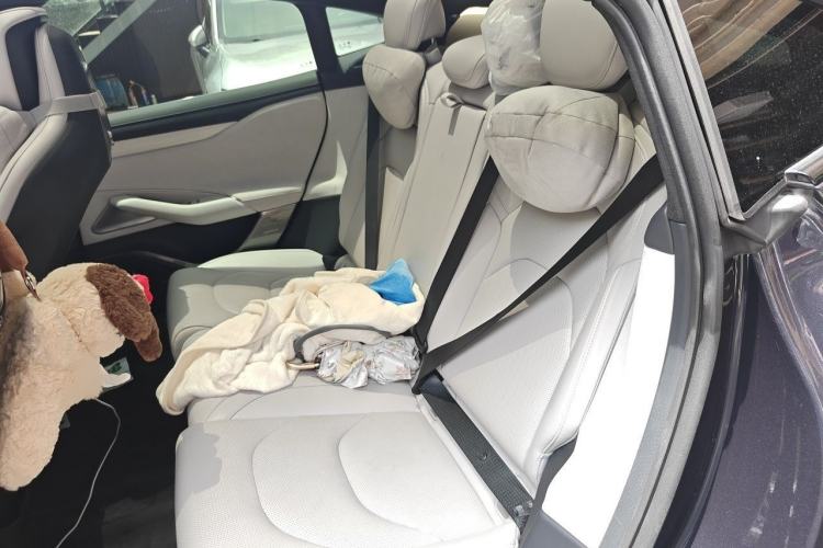 Used Xiaomi Auto SU7 2024 Four-Wheel Drive Ultra-Long Range Advanced Intelligent Driving Max Edition Interior 4