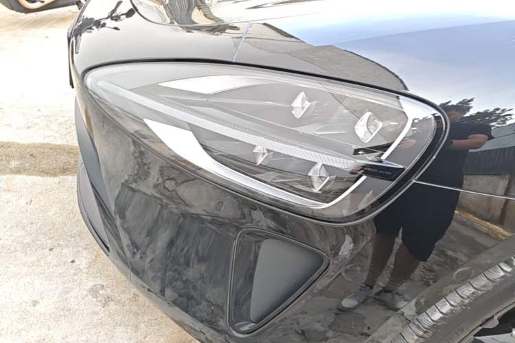 Used Xiaomi Auto SU7 2024 Rear-Drive Long-Range Intelligent Driving Version Left Front Headlight