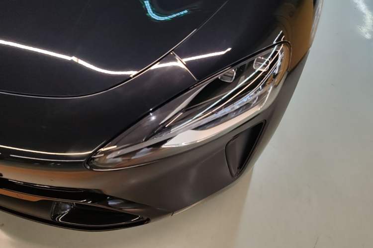 Used Xiaomi Auto SU7 2024 Rear-Drive Ultra-Long Range Advanced Pro-Level Intelligent Driving Version Left Front Headlight