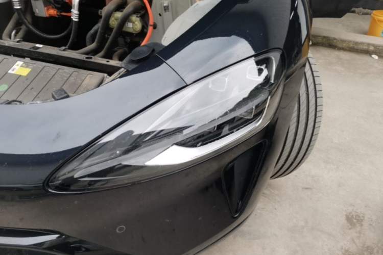 Used Xiaomi Auto SU7 2024 Rear-Drive Ultra-Long Range Advanced Pro-Level Intelligent Driving Version Left Front Headlight