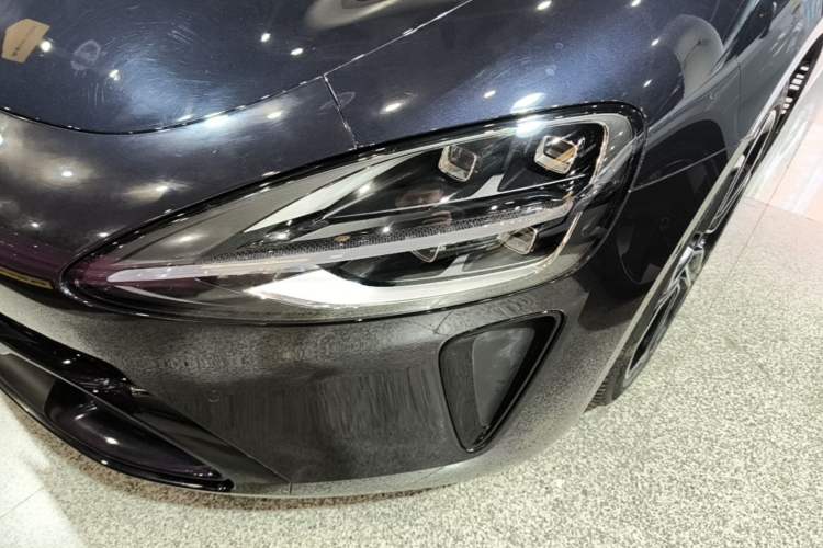 Used Xiaomi Auto SU7 2024 Four-Wheel Drive Ultra-Long Range Advanced Intelligent Driving Max Edition Left Front Headlight