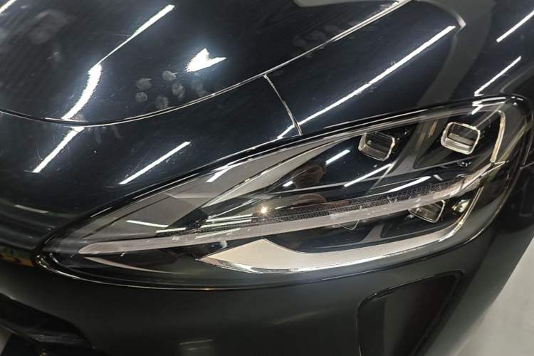 Used Xiaomi Auto SU7 2024 Four-Wheel-Drive Max Founder's Edition Left Front Headlight