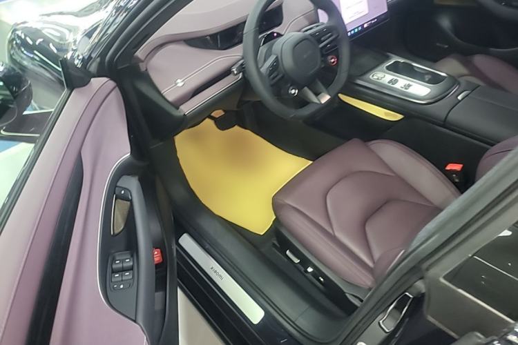 Used Xiaomi Auto SU7 2024 Rear-Drive Long-Range Intelligent Driving Version Left Front Seat