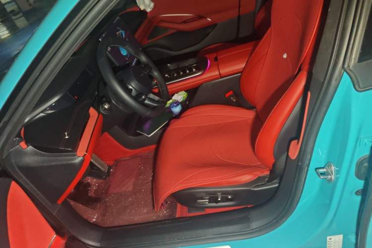 Used Xiaomi Auto SU7 2024 Four-Wheel Drive Ultra-Long Range Advanced Intelligent Driving Max Edition Left Front Seat