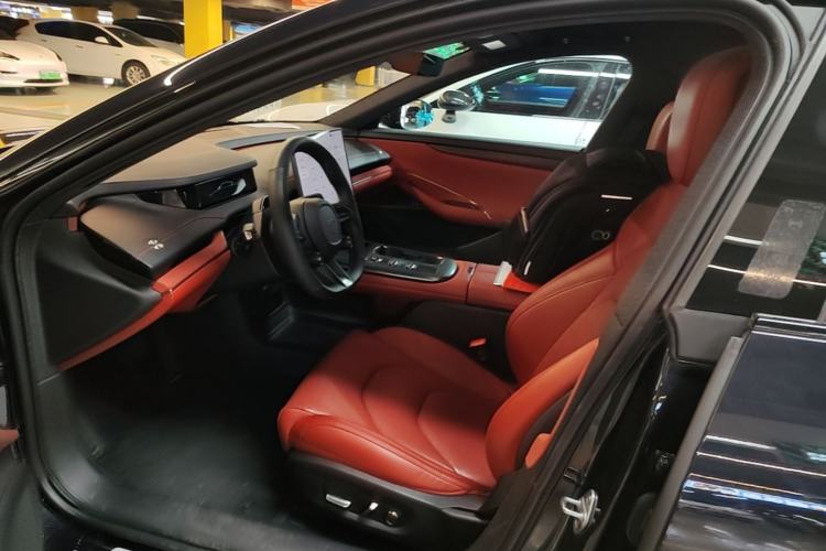 Used Xiaomi Auto SU7 2024 Rear-Drive Ultra-Long Range Advanced Pro-Level Intelligent Driving Version Left Front Seat