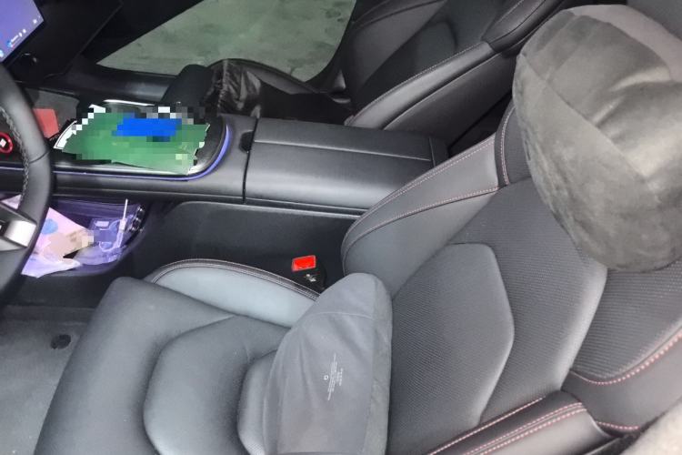 Used Xiaomi Auto SU7 2024 Rear-Drive Ultra-Long Range Advanced Pro-Level Intelligent Driving Version Left Front Seat