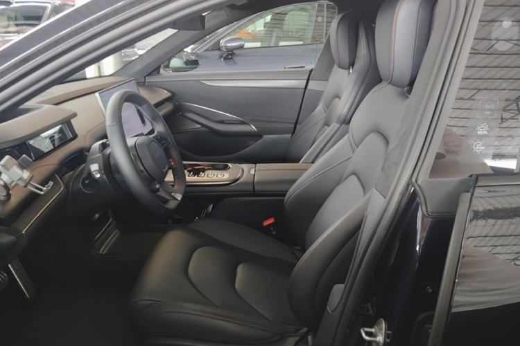 Used Xiaomi Auto SU7 2024 Four-Wheel Drive Ultra-Long Range Advanced Intelligent Driving Max Edition Left Front Seat