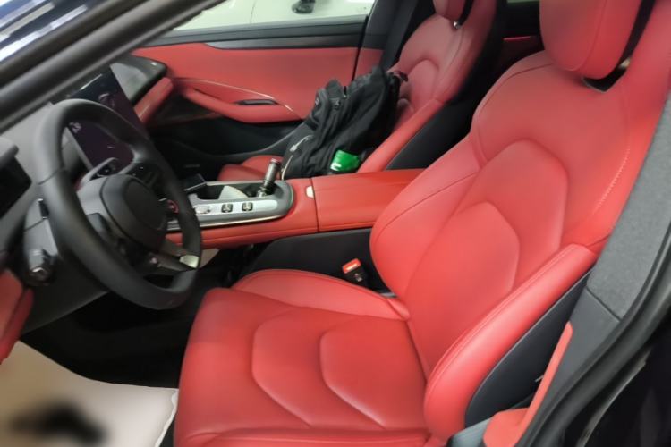 Used Xiaomi Auto SU7 2024 Rear-Drive Long-Range Intelligent Driving Version Left Front Seat