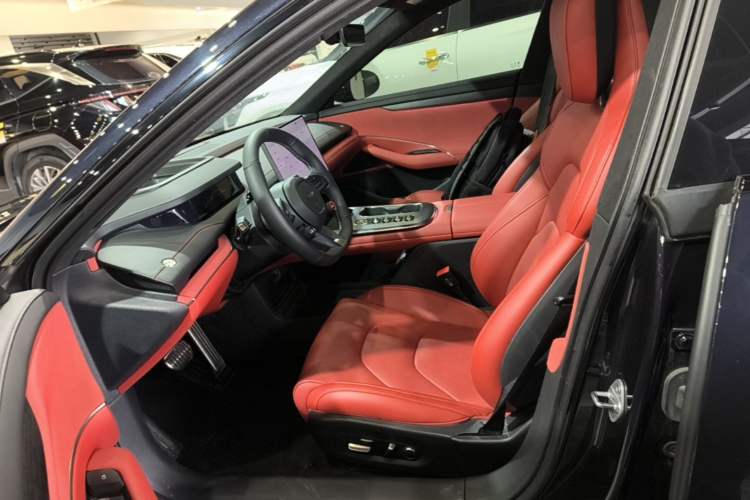 Used Xiaomi Auto SU7 2024 Four-Wheel Drive Ultra-Long Range Advanced Intelligent Driving Max Edition Left Front Seat
