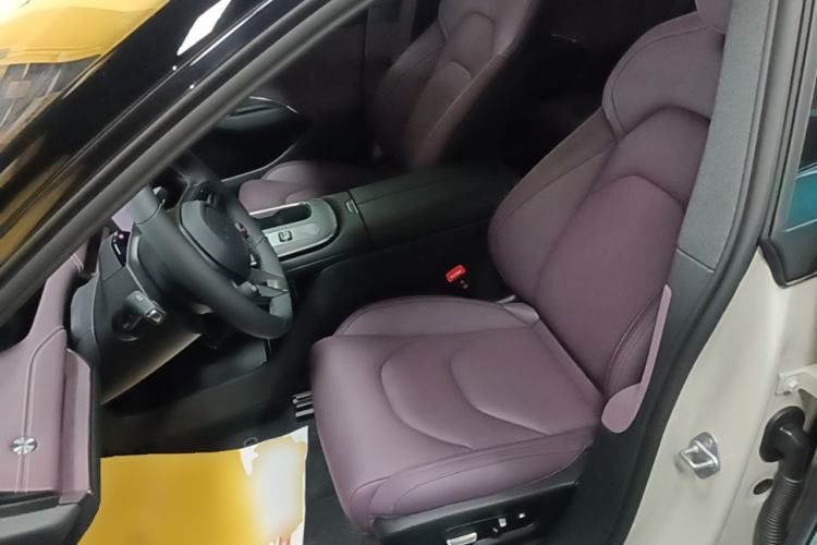 Used Xiaomi Auto SU7 2024 Rear-Drive Long-Range Intelligent Driving Version Left Front Seat