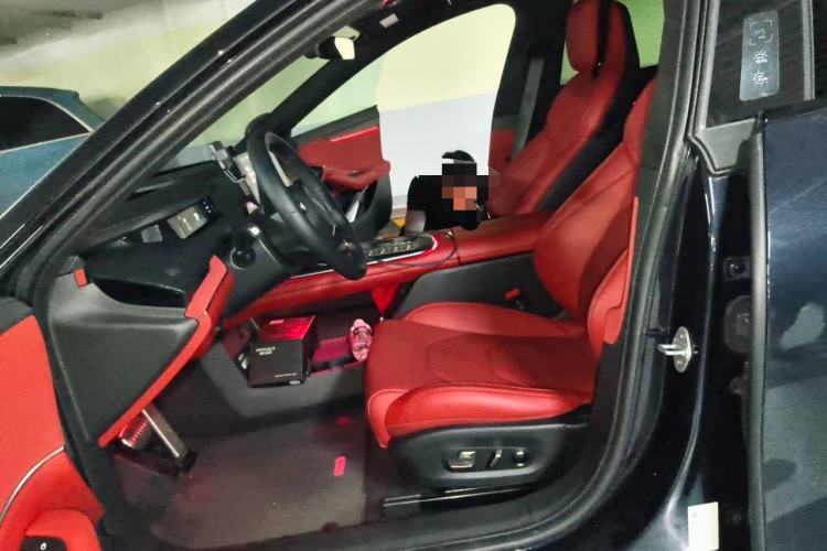 Used Xiaomi Auto SU7 2024 Four-Wheel Drive Ultra-Long Range Advanced Intelligent Driving Max Edition Left Front Seat