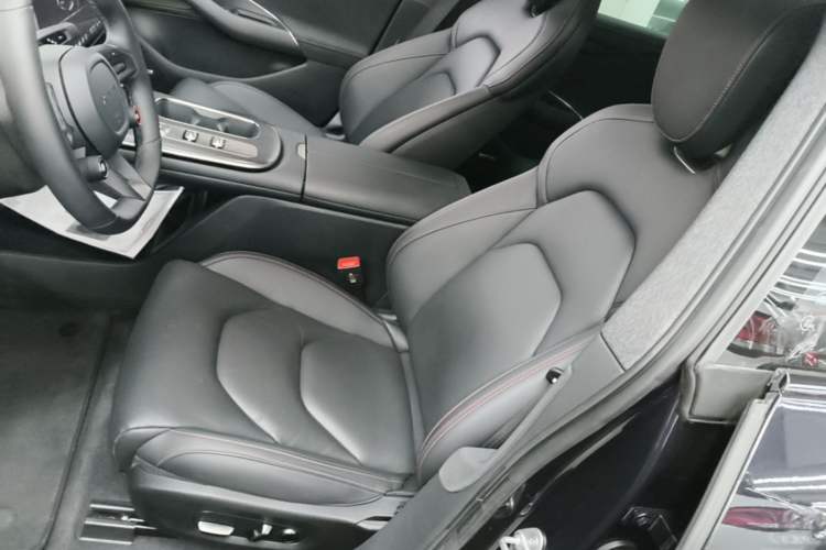 Used Xiaomi Auto SU7 2024 Rear-Drive Long-Range Intelligent Driving Version Left Front Seat
