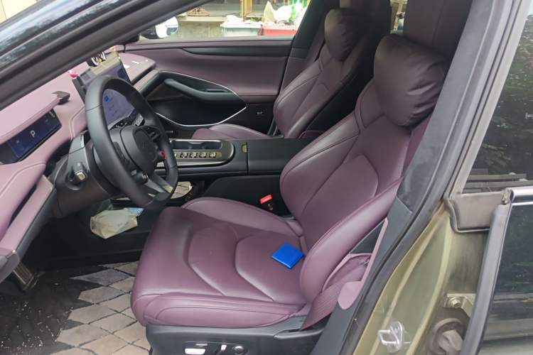 Used Xiaomi Auto SU7 2024 Four-Wheel Drive Ultra-Long Range Advanced Intelligent Driving Max Edition Left Front Seat