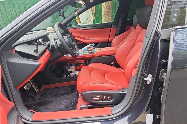 Used Xiaomi Auto SU7 2024 Four-Wheel Drive Ultra-Long Range Advanced Intelligent Driving Max Edition Left Front Seat