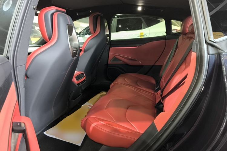 Used Xiaomi Auto SU7 2024 Four-Wheel Drive Ultra-Long Range Advanced Intelligent Driving Max Edition Left Rear Seat
