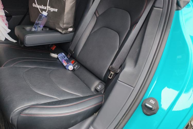 Used Xiaomi Auto SU7 2024 Rear-Drive Long-Range Intelligent Driving Version Left Rear Seat