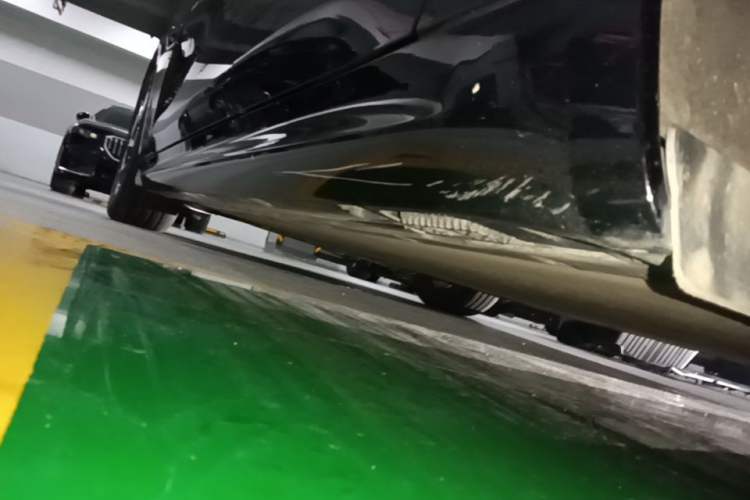 Used Xiaomi Auto SU7 2024 Rear-Drive Ultra-Long Range Advanced Pro-Level Intelligent Driving Version Left Side Sill