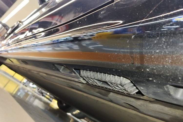 Used Xiaomi Auto SU7 2024 Rear-Drive Ultra-Long Range Advanced Pro-Level Intelligent Driving Version Left Side Sill