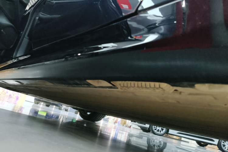 Used Xiaomi Auto SU7 2024 Rear-Drive Long-Range Intelligent Driving Version Left Side Sill