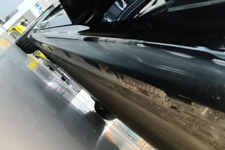 Used Xiaomi Auto SU7 2024 Rear-Drive Long-Range Intelligent Driving Version Left Side Sill