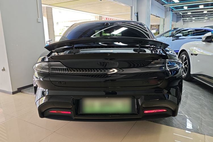 Used Xiaomi Auto SU7 2024 Four-Wheel Drive Ultra-Long Range Advanced Intelligent Driving Max Edition Rear