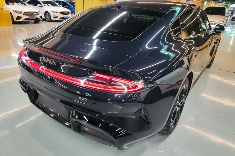 Used Xiaomi Auto SU7 2024 Rear-Drive Ultra-Long Range Advanced Pro-Level Intelligent Driving Version Rear Right 45 Deg