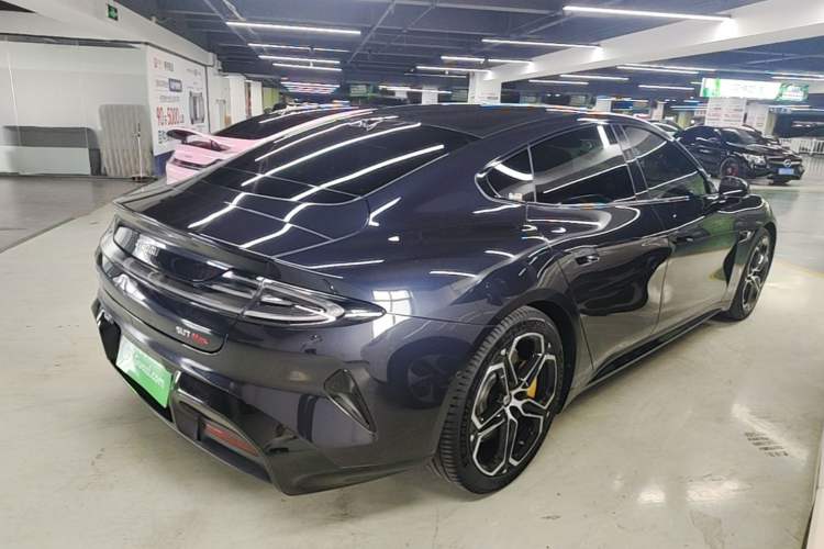 Used Xiaomi Auto SU7 2024 Four-Wheel Drive Ultra-Long Range Advanced Intelligent Driving Max Edition Rear Right 45 Deg