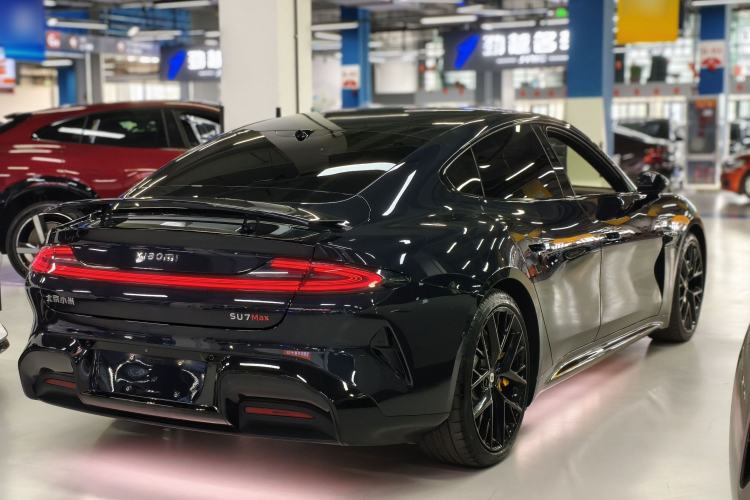 Used Xiaomi Auto SU7 2024 Four-Wheel Drive Ultra-Long Range Advanced Intelligent Driving Max Edition Rear Right 45 Deg