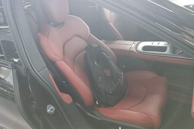Used Xiaomi Auto SU7 2024 Rear-Drive Standard Founder Edition Right Front Seat