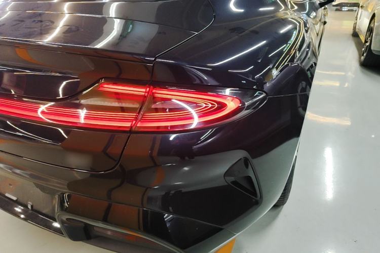 Used Xiaomi Auto SU7 2024 Rear-Drive Ultra-Long Range Advanced Pro-Level Intelligent Driving Version Right Rear Taillight