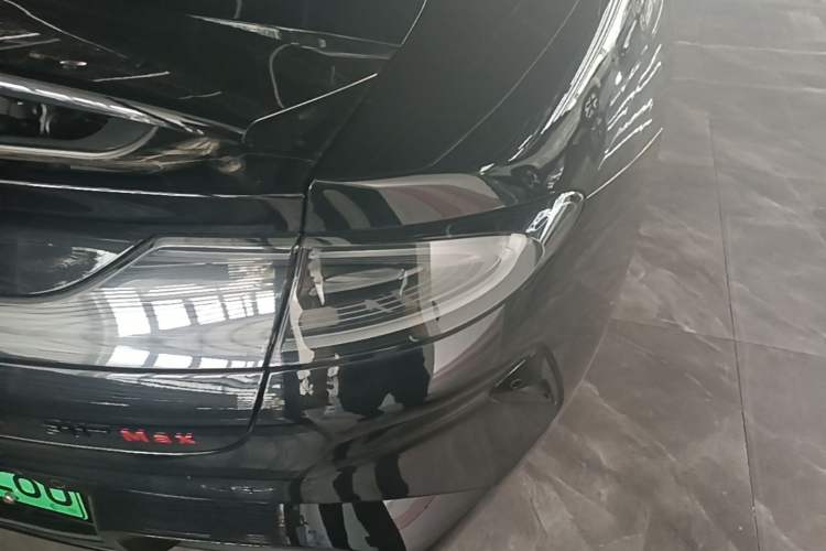 Used Xiaomi Auto SU7 2024 Four-Wheel Drive Ultra-Long Range Advanced Intelligent Driving Max Edition Right Rear Taillight