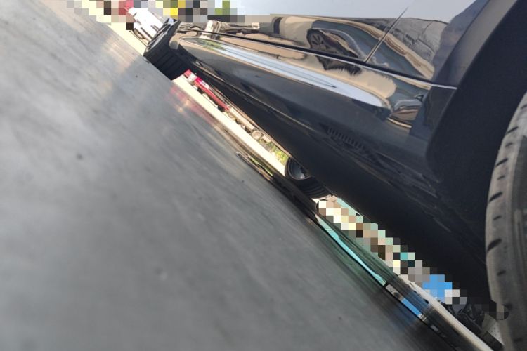 Used Xiaomi Auto SU7 2024 Four-Wheel Drive Ultra-Long Range Advanced Intelligent Driving Max Edition Right Side Sill