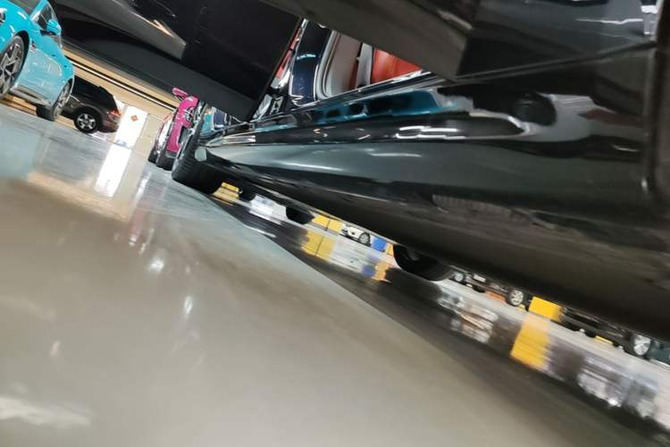 Used Xiaomi Auto SU7 2024 Rear-Drive Ultra-Long Range Advanced Pro-Level Intelligent Driving Version Right Side Sill