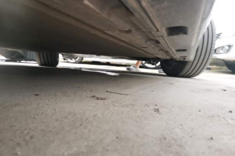 Used Xiaomi Auto SU7 2024 Rear-Drive Ultra-Long Range Advanced Pro-Level Intelligent Driving Version Right Side Sill