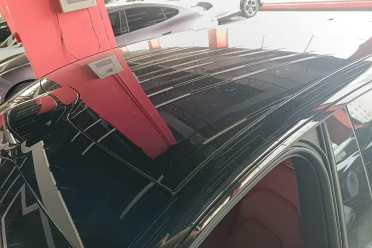 Used Xiaomi Auto SU7 2024 Four-Wheel Drive Ultra-Long Range Advanced Intelligent Driving Max Edition Roof