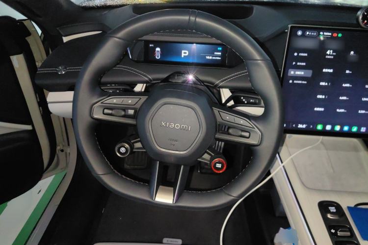 Used Xiaomi Auto SU7 2024 Four-Wheel Drive Ultra-Long Range Advanced Intelligent Driving Max Edition Steering Wheel