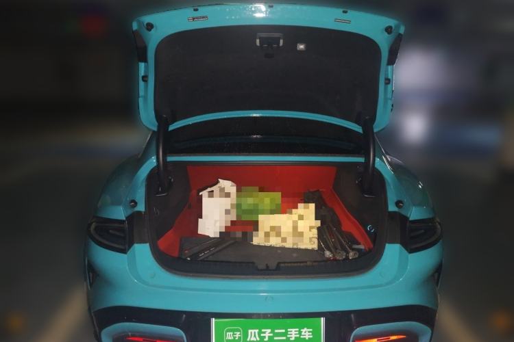 Used Xiaomi Auto SU7 2024 Four-Wheel Drive Ultra-Long Range Advanced Intelligent Driving Max Edition Trunk
