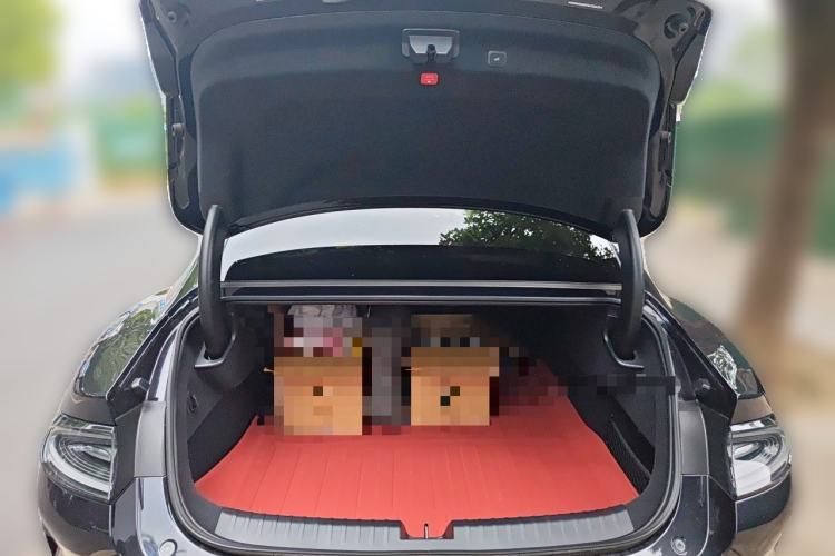 Used Xiaomi Auto SU7 2024 Four-Wheel Drive Ultra-Long Range Advanced Intelligent Driving Max Edition Trunk