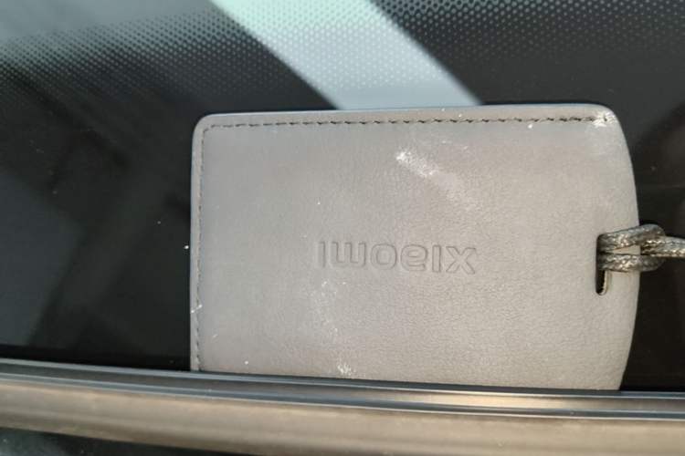 Used Xiaomi Auto SU7 2024 Rear-Drive Long-Range Intelligent Driving Version Vehicle Key