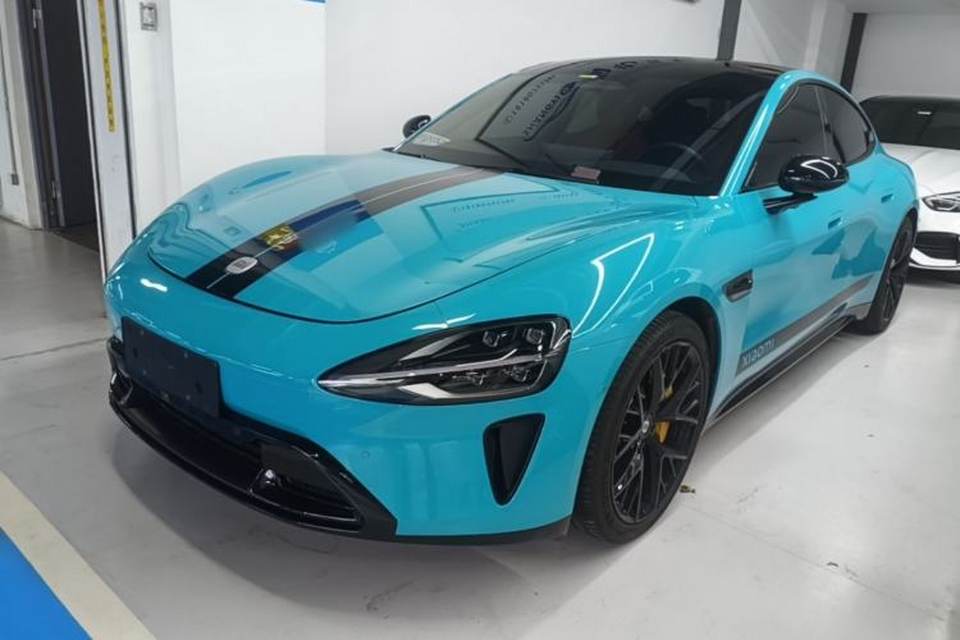 Xiaomi Auto SU7 2024
