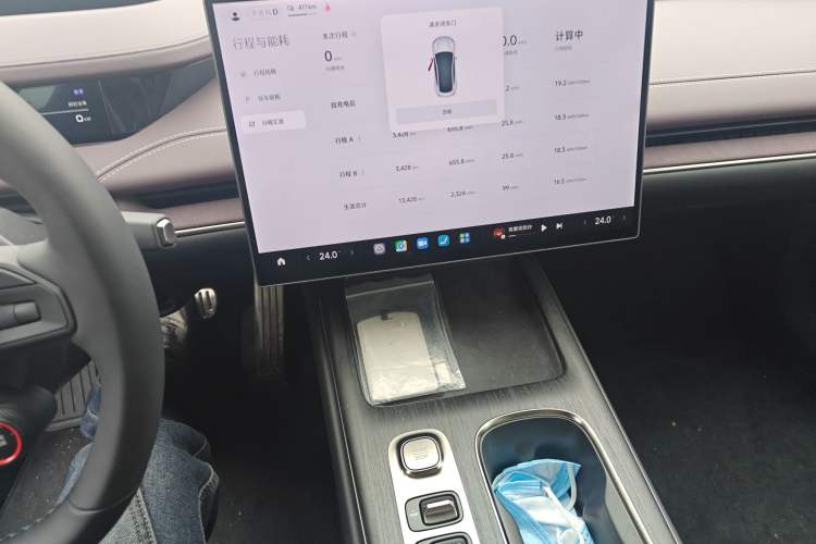 Used Xiaomi Auto SU7 2024 Four-Wheel Drive Ultra-Long Range Advanced Intelligent Driving Max Edition Audio And AC Panel