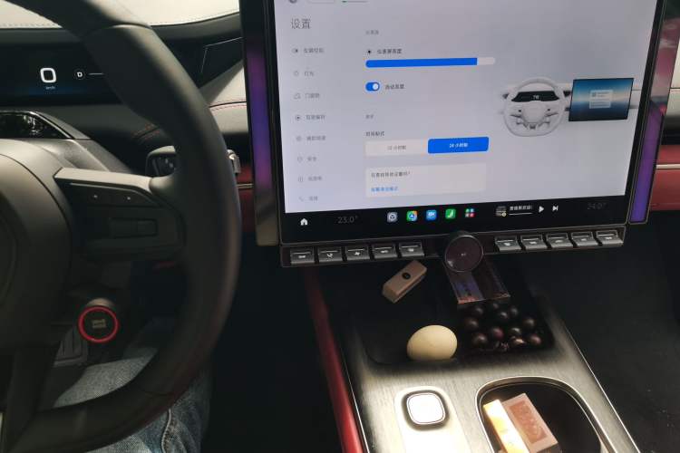 Used Xiaomi Auto SU7 2024 Rear-Drive Long-Range Intelligent Driving Version Audio And AC Panel