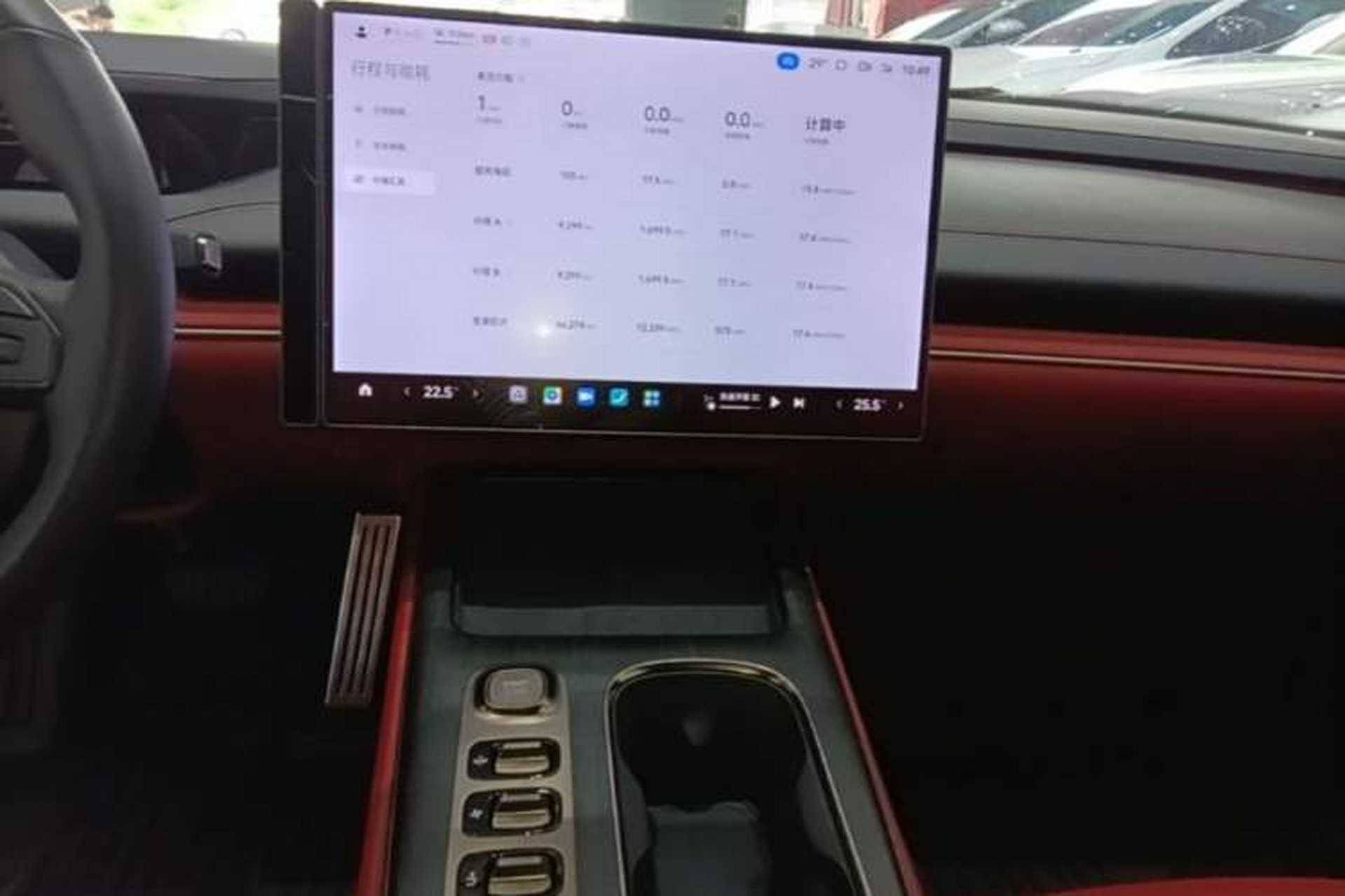Used Xiaomi Auto SU7 2024 Rear-Drive Ultra-Long Range Advanced Pro-Level Intelligent Driving Version Audio And AC Panel