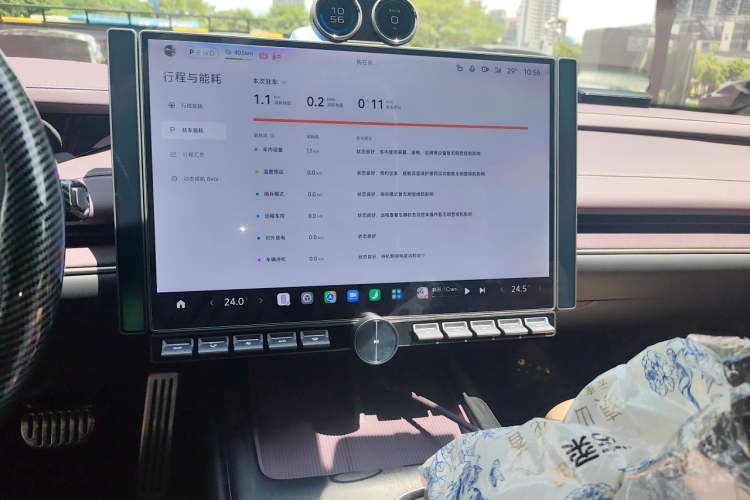 Used Xiaomi Auto SU7 2024 Four-Wheel Drive Ultra-Long Range Advanced Intelligent Driving Max Edition Audio And AC Panel
