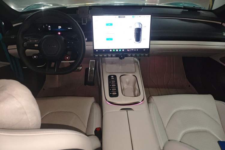 Used Xiaomi Auto SU7 2024 Four-Wheel-Drive Max Founder's Edition Audio And AC Panel