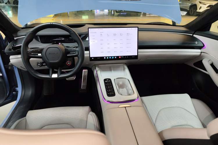 Used Xiaomi Auto SU7 2024 Four-Wheel Drive Ultra-Long Range Advanced Intelligent Driving Max Edition Audio And AC Panel