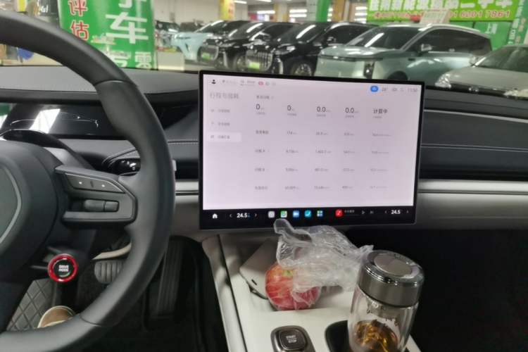 Used Xiaomi Auto SU7 2024 Rear-Drive Ultra-Long Range Advanced Pro-Level Intelligent Driving Version Audio And AC Panel
